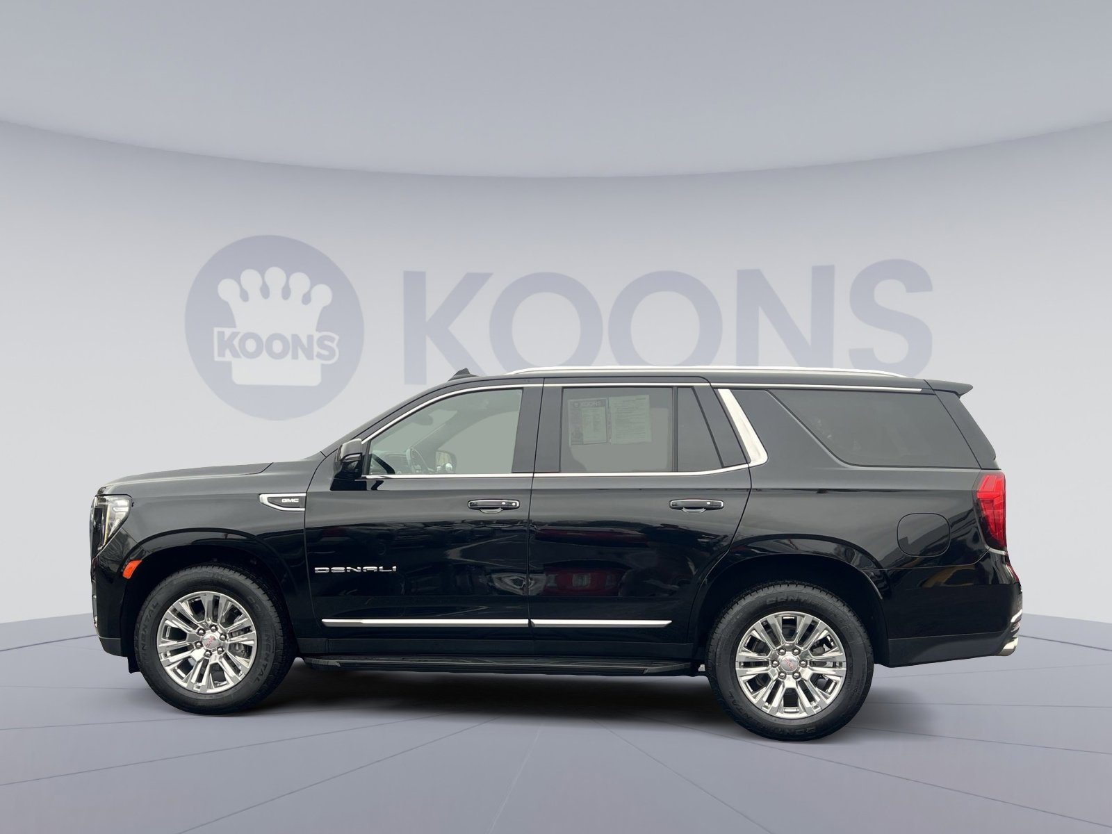 Used 2021 GMC Yukon Denali image 2