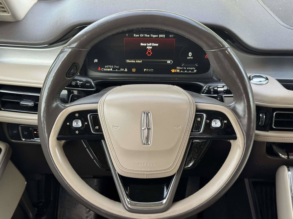Used 2021 Lincoln Aviator AWD w/ Elements Package image 11
