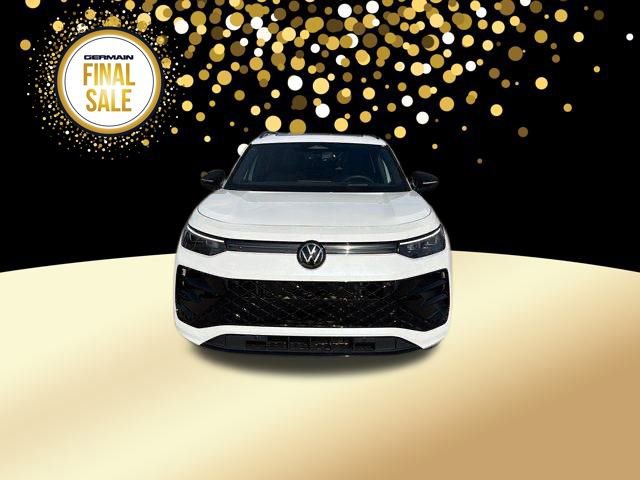 New 2026 Volkswagen Tiguan SE R-Line image 3