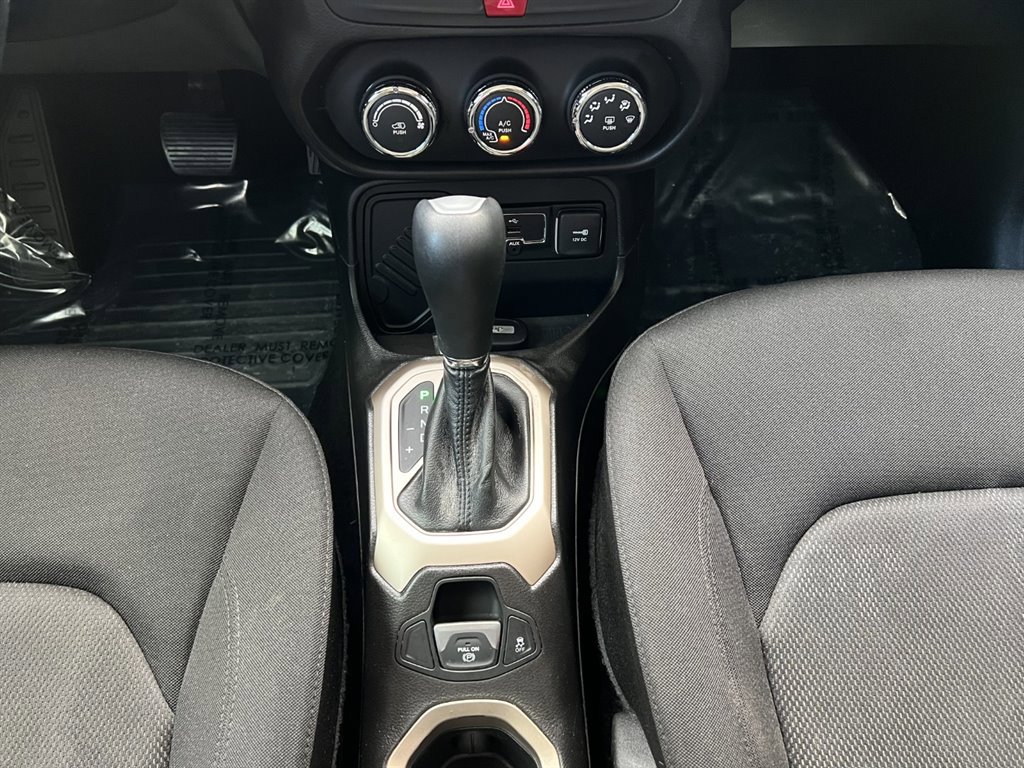 Used 2017 Jeep Renegade Sport w/ Power & Air Group FWD image 20