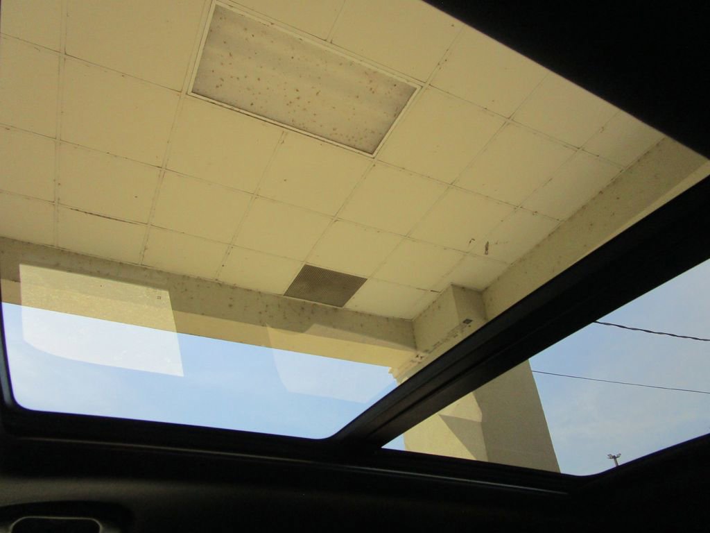 Used 2022 Chevrolet TrailBlazer RS w/ Sun and Liftgate Package image 42