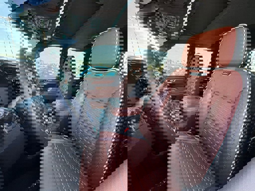 Used 2024 GMC Sierra 2500 Denali Ultimate image 19