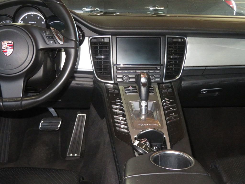Used 2010 Porsche Panamera Turbo image 38