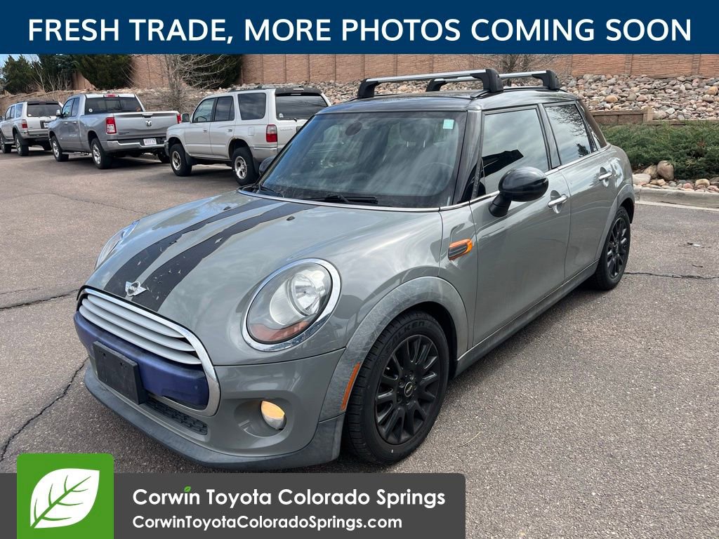 Used 2015 MINI Cooper 4-Door Hardtop image 3