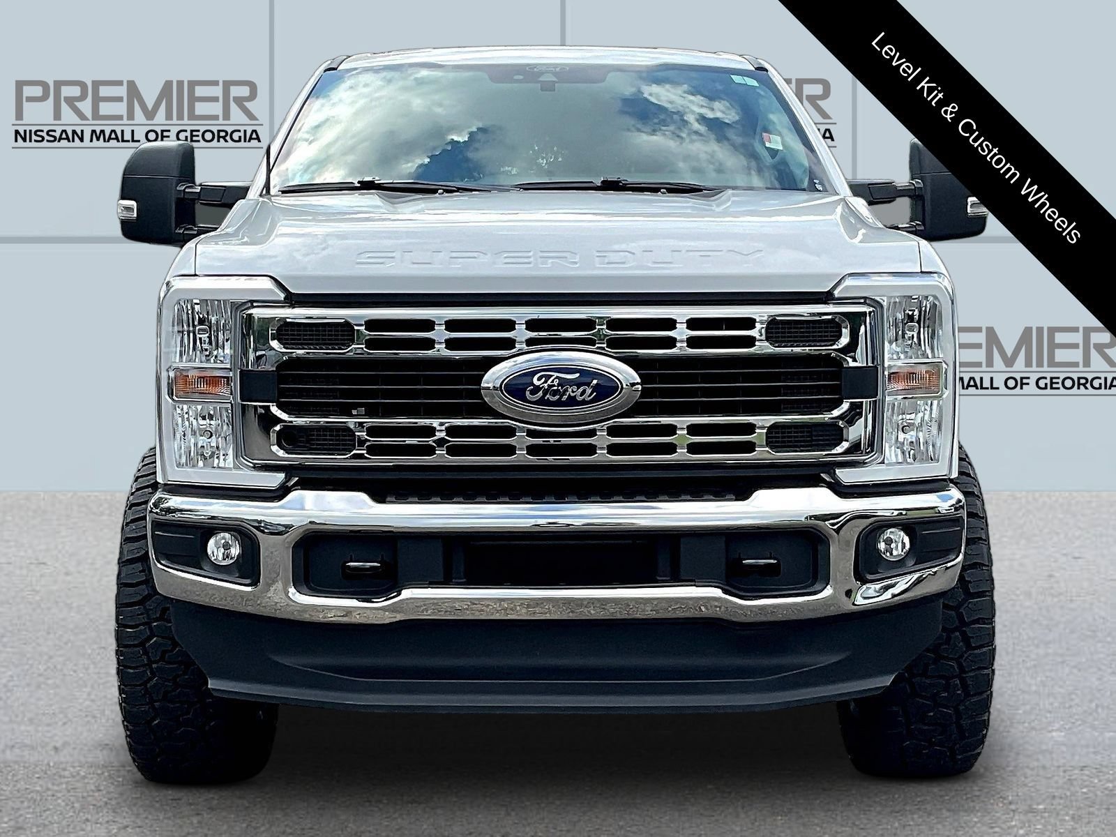 Used 2026 Ford F250 XLT AWD/4WD image 2