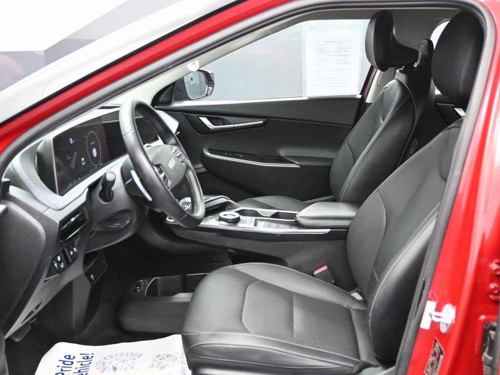 Used 2022 Kia EV6 Wind image 17