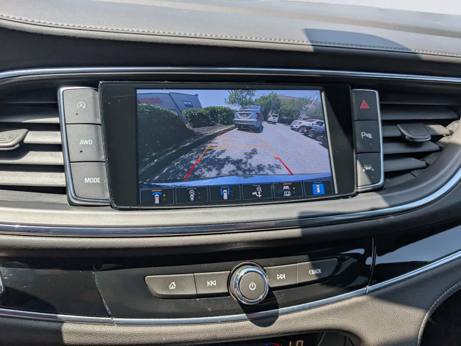 Certified 2022 Buick Enclave Avenir w/ Avenir Technology Package AWD/4WD image 33