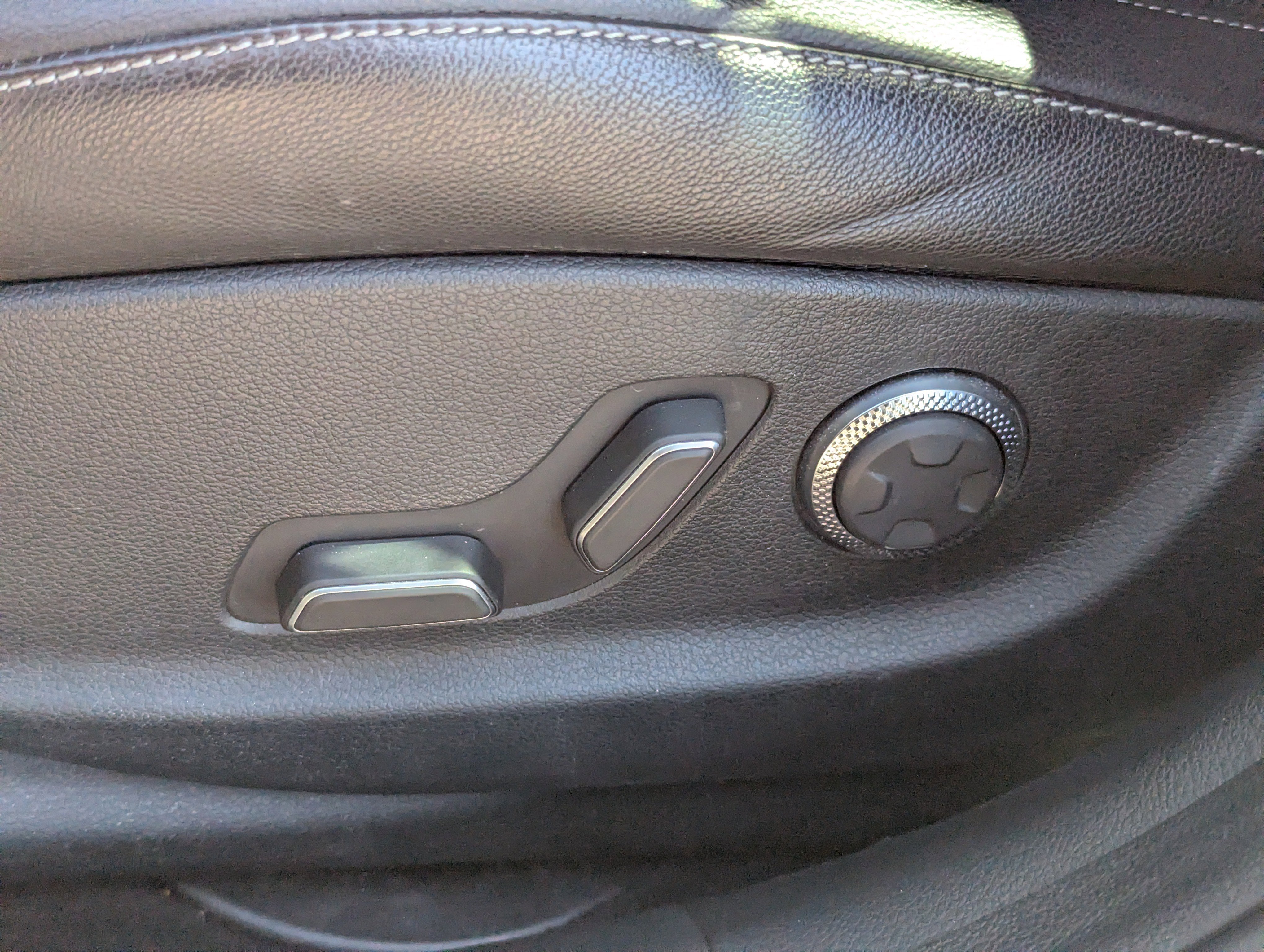 Used 2023 Genesis G80 2.5T image 21