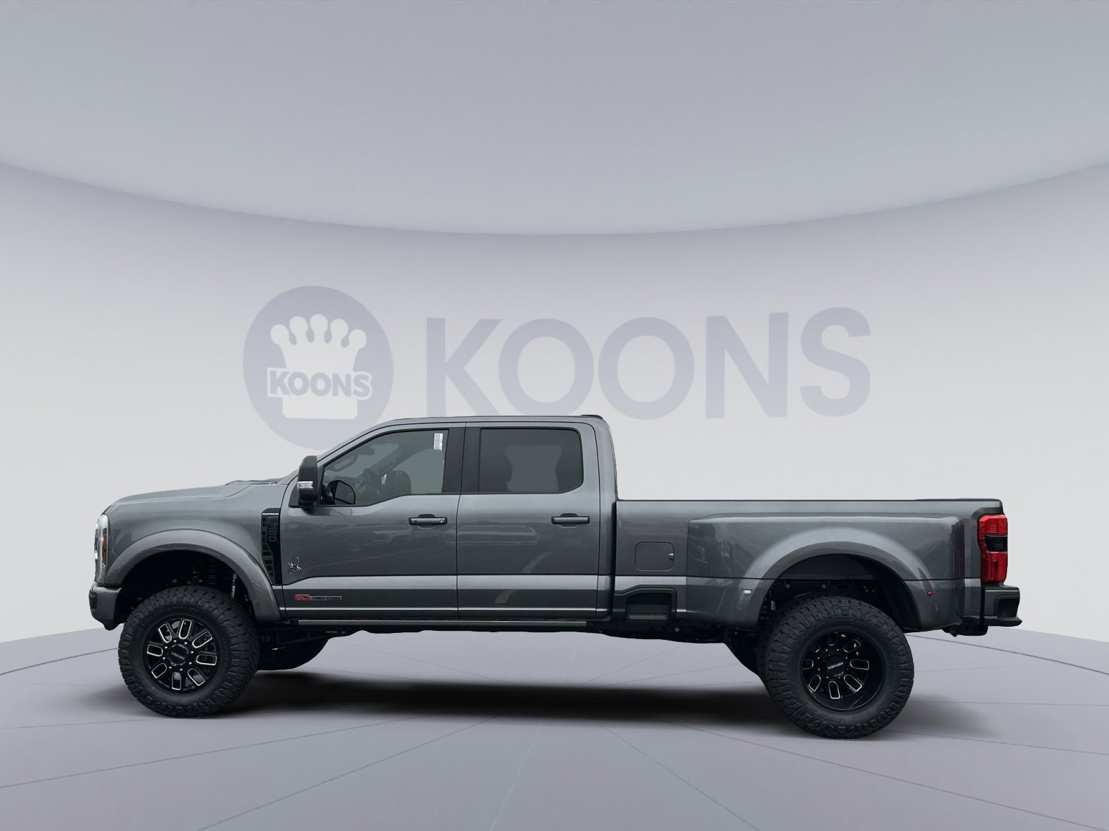 New 2025 Ford F350 Platinum image 2