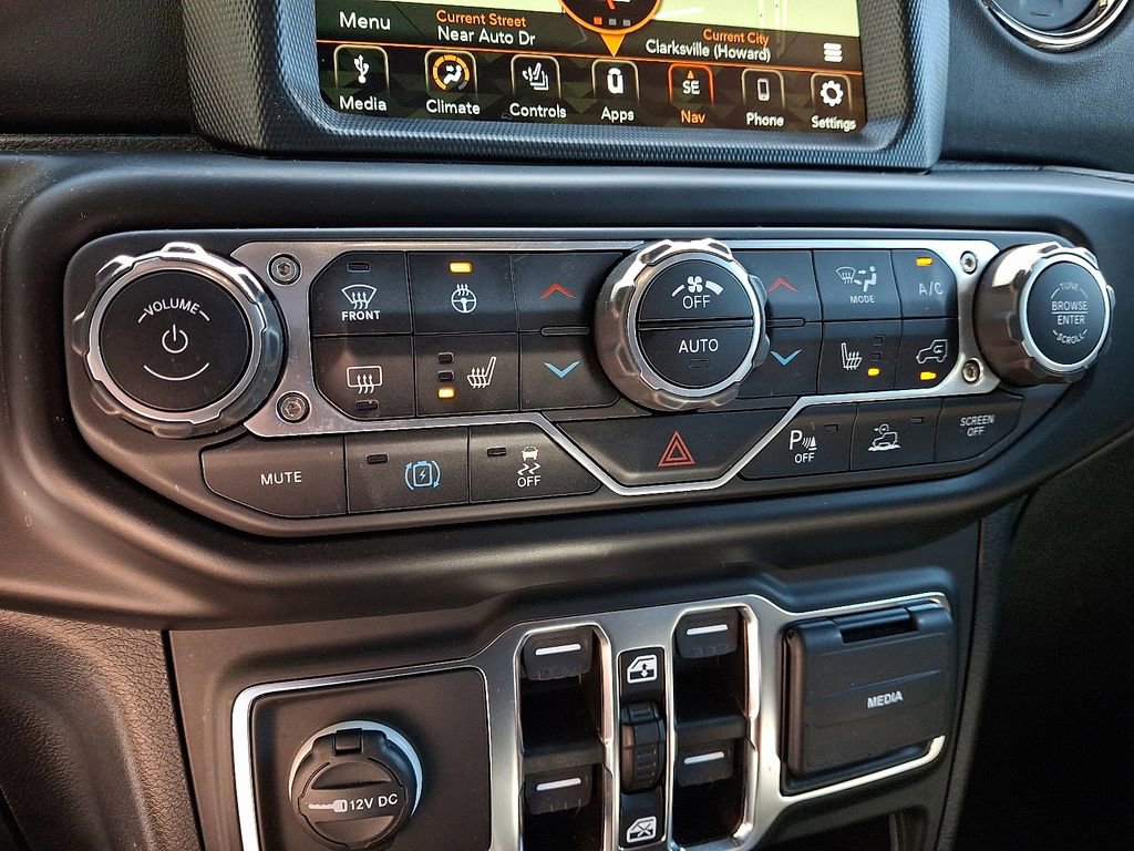 Used 2021 Jeep Wrangler Unlimited Sahara AWD/4WD image 13
