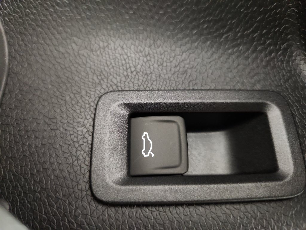 New 2025 Volkswagen ID. Buzz Pro S image 10