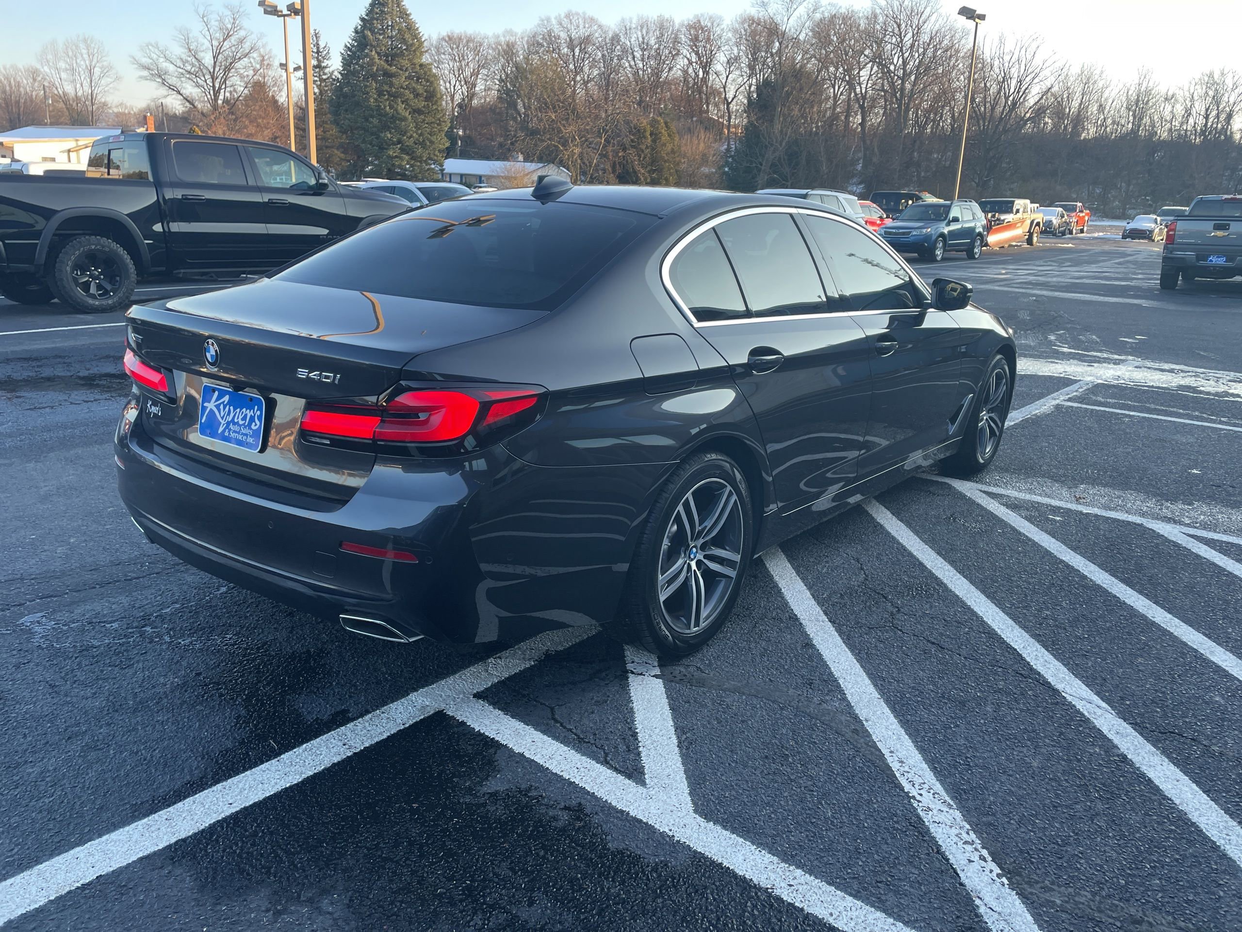 Used 2021 BMW 540i xDrive w/ Premium Package image 7