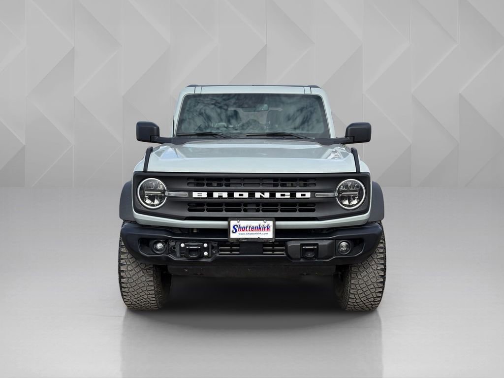 Used 2023 Ford Bronco Black Diamond w/ Sasquatch Package AWD/4WD image 2