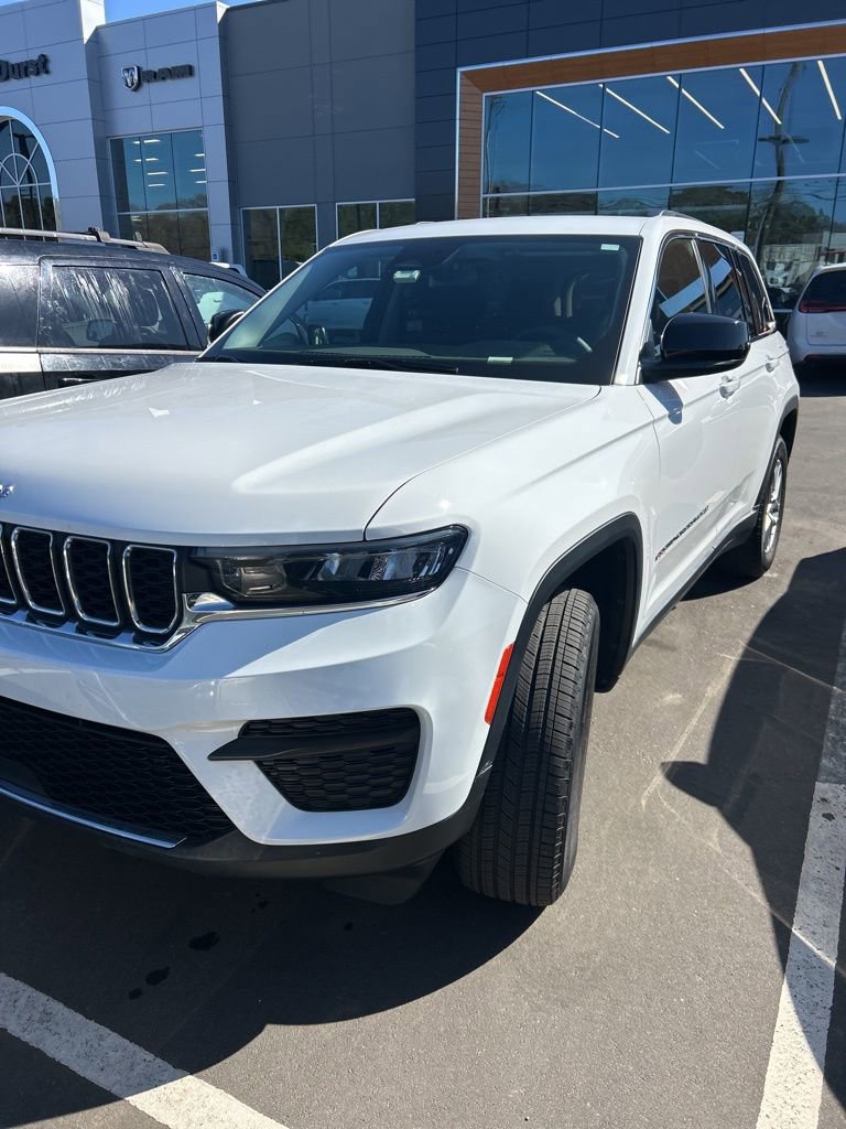 Used 2023 Jeep Grand Cherokee Laredo w/ Trailer Tow Prep Group (B) image 23