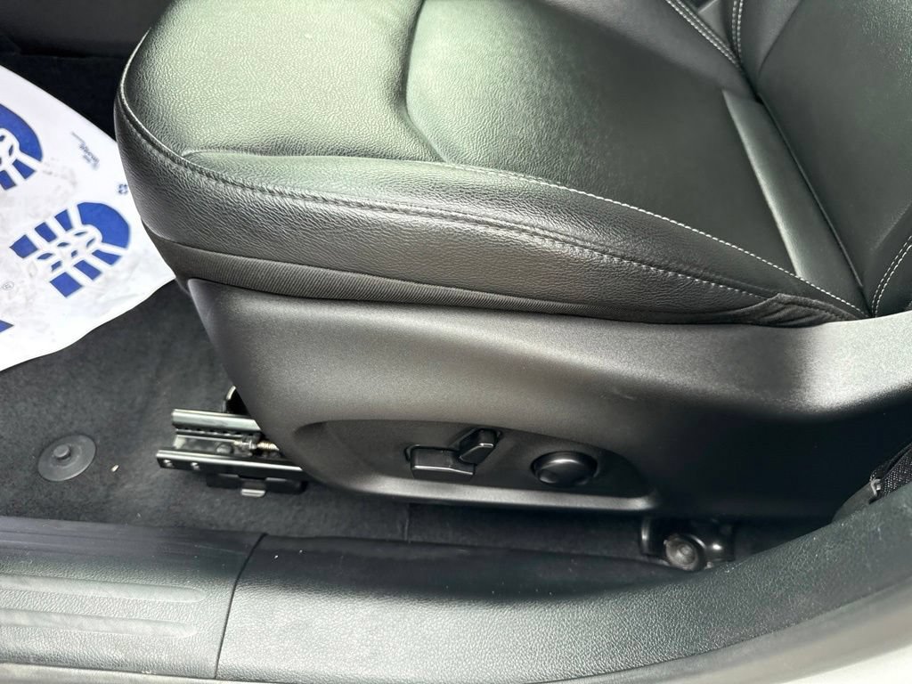 Certified 2025 Jeep Compass Limited AWD/4WD image 19