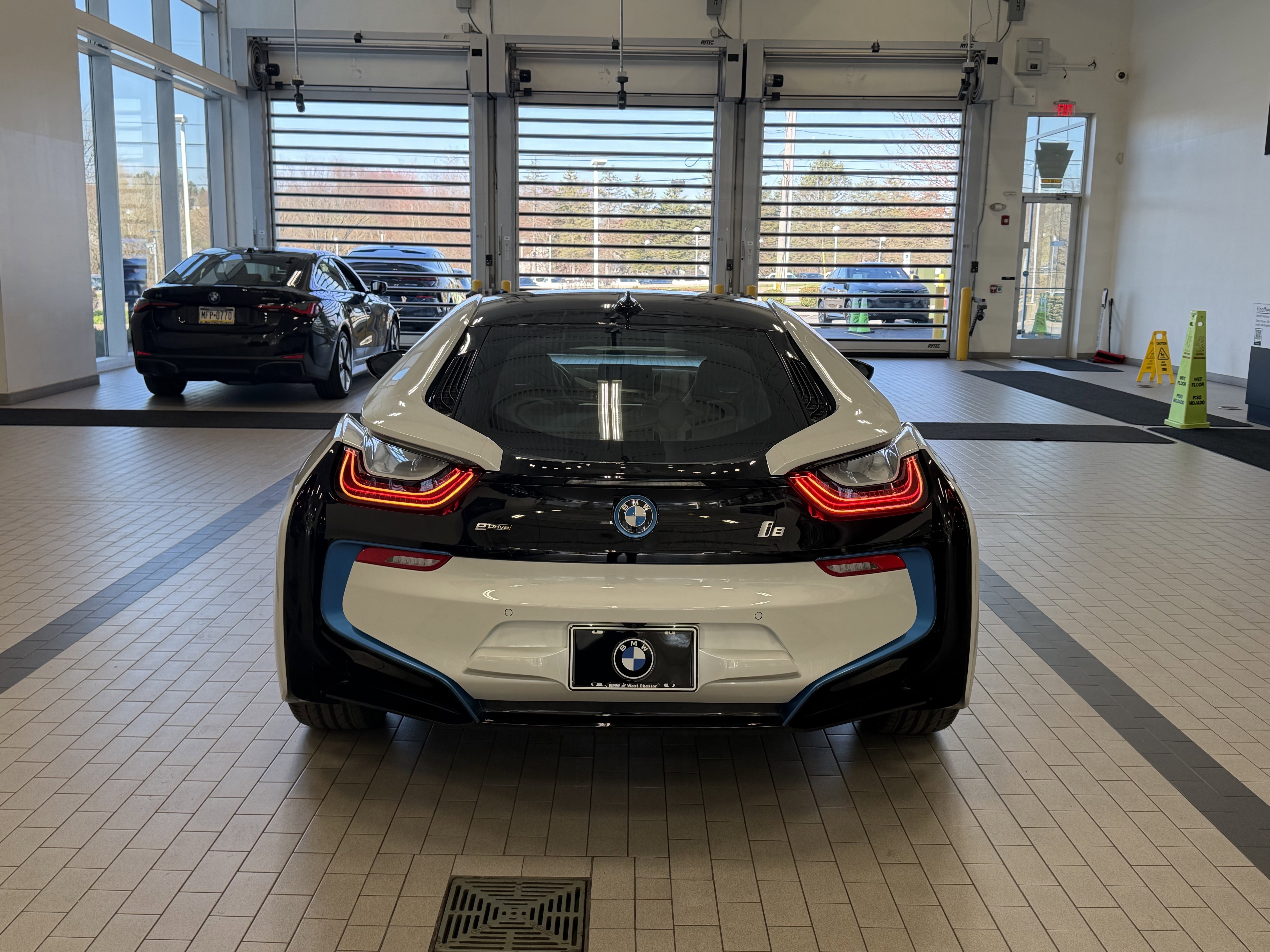 Used 2014 BMW i8 image 5