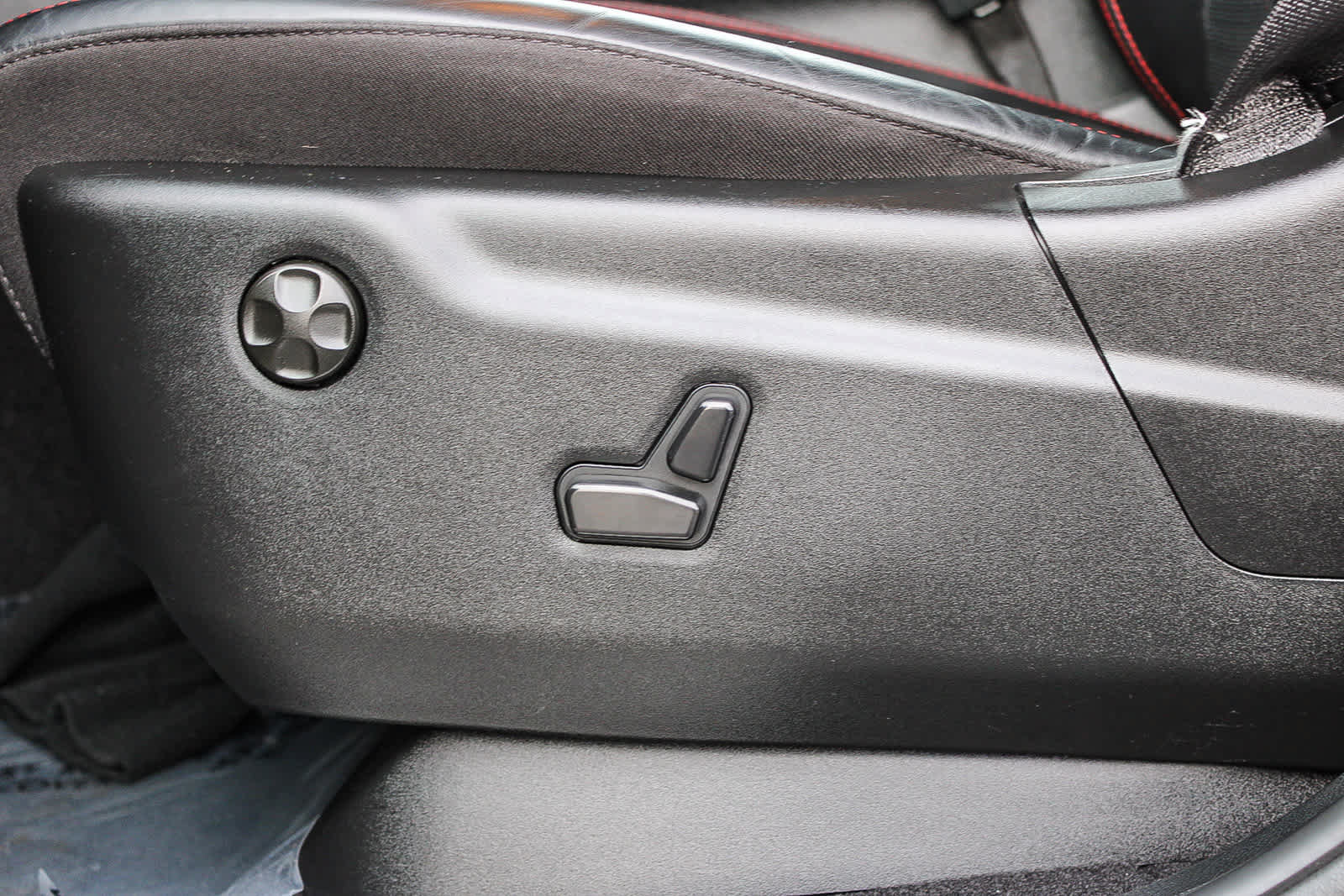 Used 2025 Dodge Durango GT AWD/4WD image 21