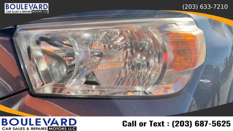 Used 2010 Toyota 4Runner SR5 AWD/4WD image 11