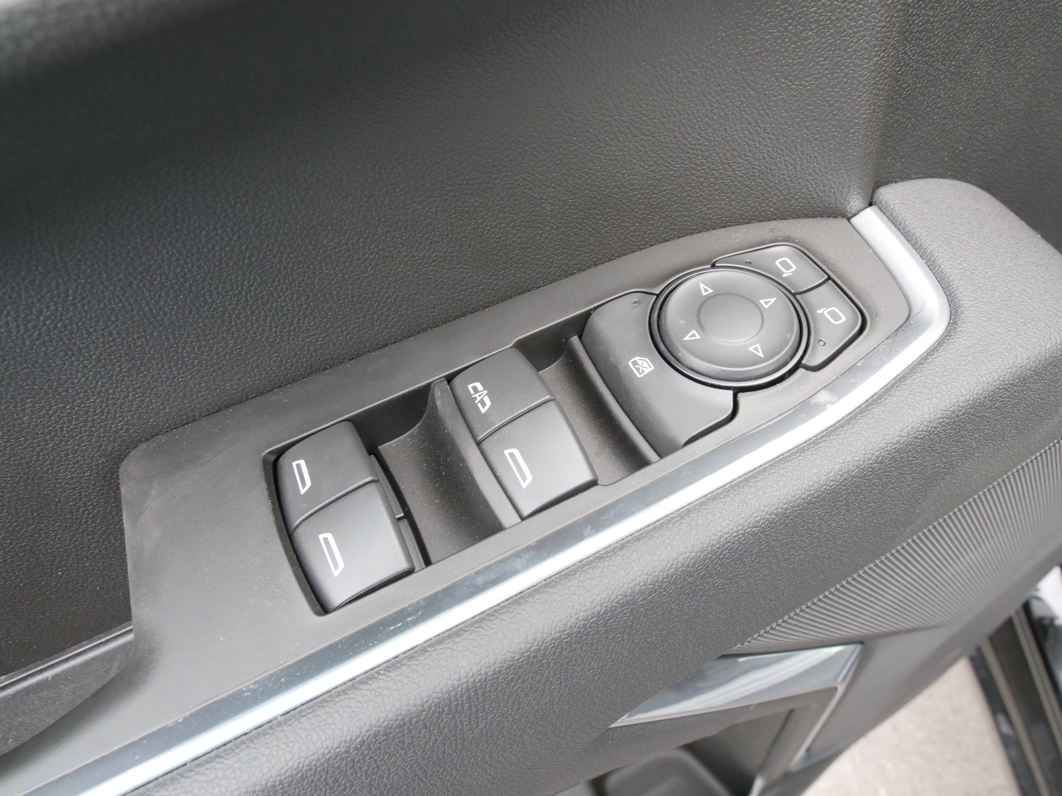 New 2025 Chevrolet Silverado 1500 LT w/ Safety Package image 19