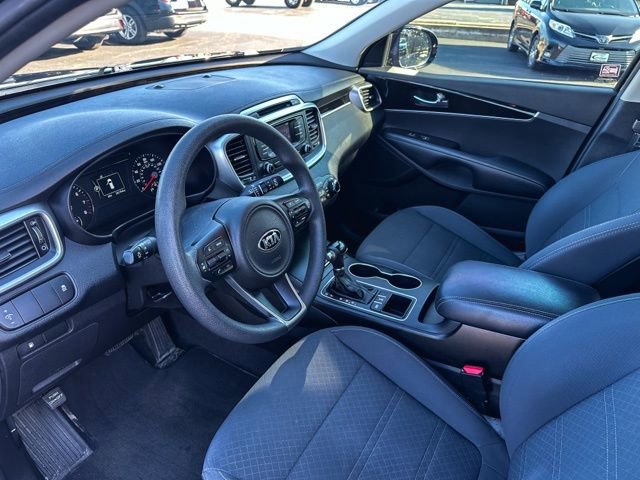Used 2017 Kia Sorento LX image 13