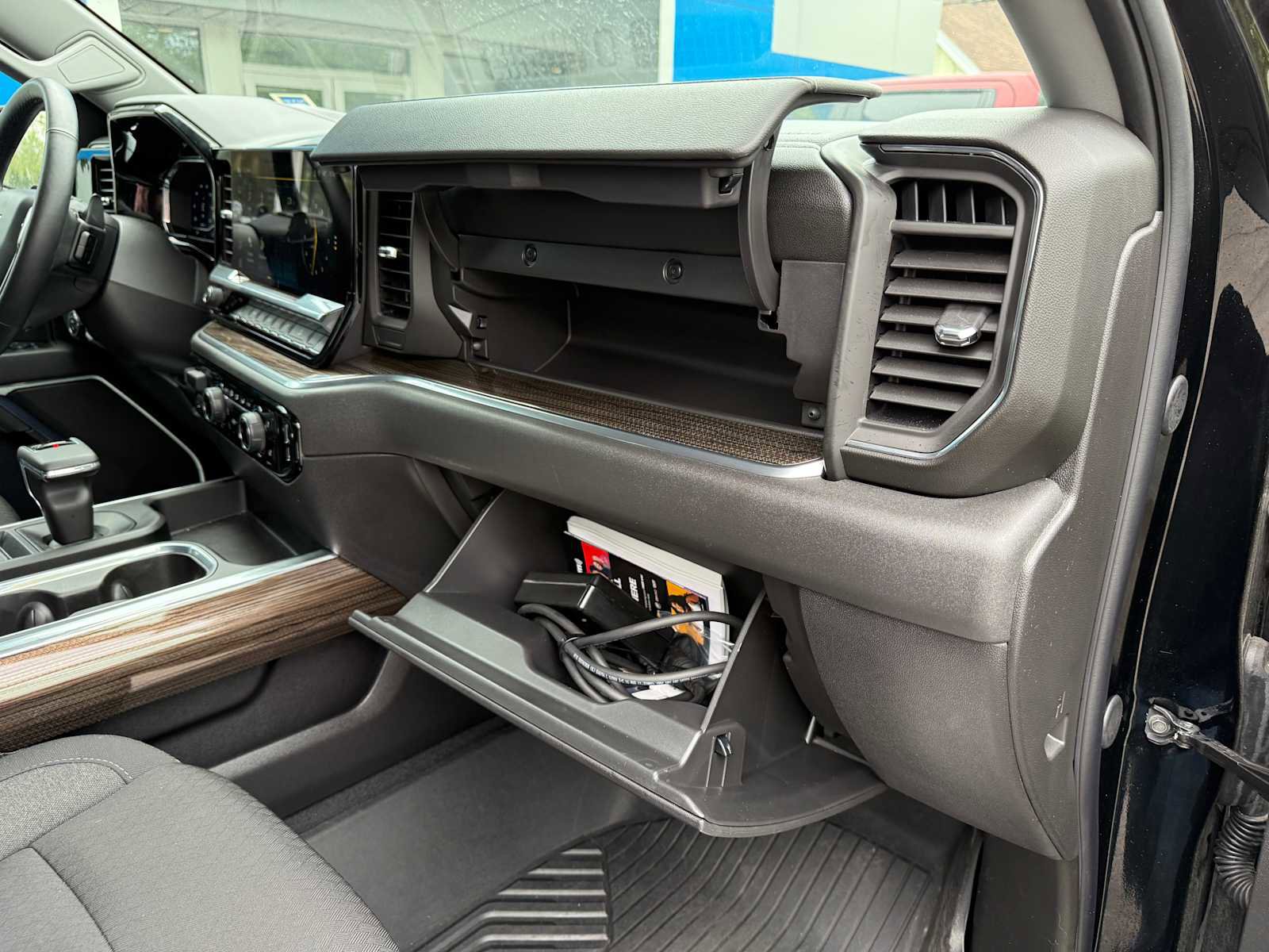 Used 2024 Chevrolet Silverado 1500 LT Trail Boss image 42