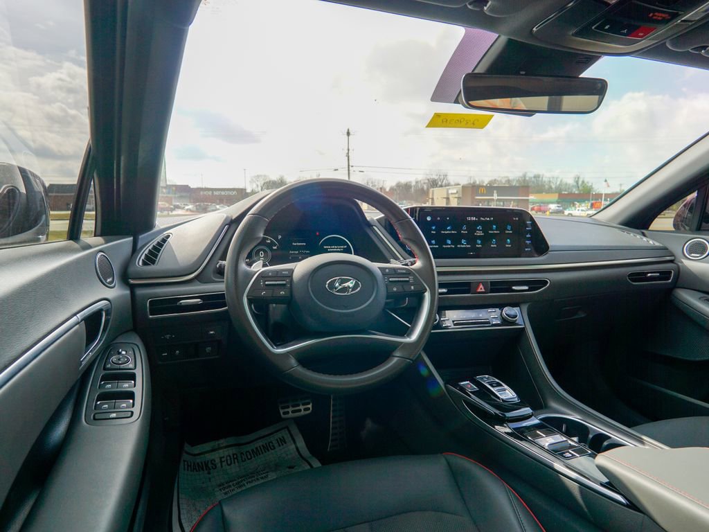 Used 2023 Hyundai Sonata SEL Plus image 13