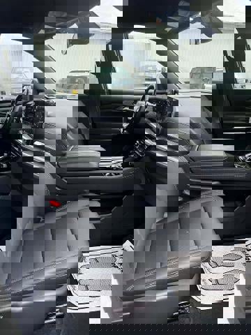 Used 2025 Chevrolet Traverse LT image 15