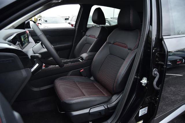 New 2025 Nissan Kicks SR image 23