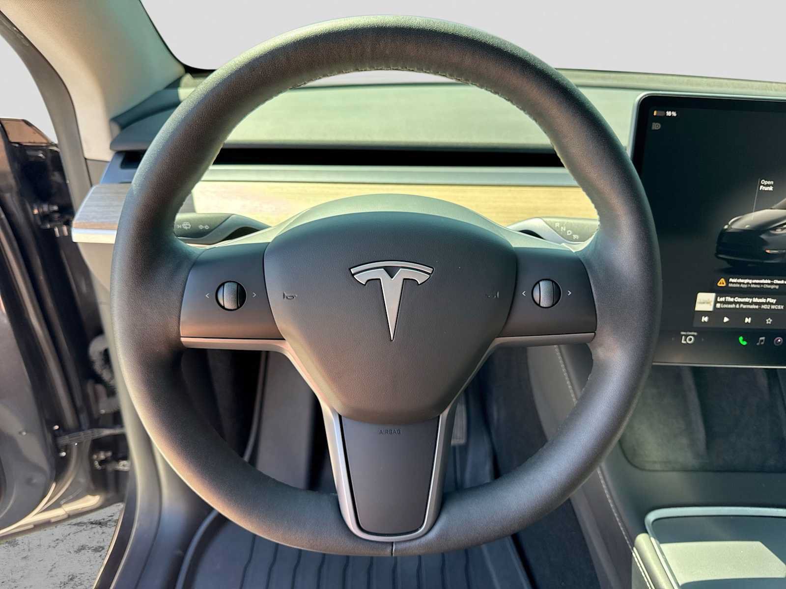 Used 2024 Tesla Model Y Long Range AWD/4WD image 23