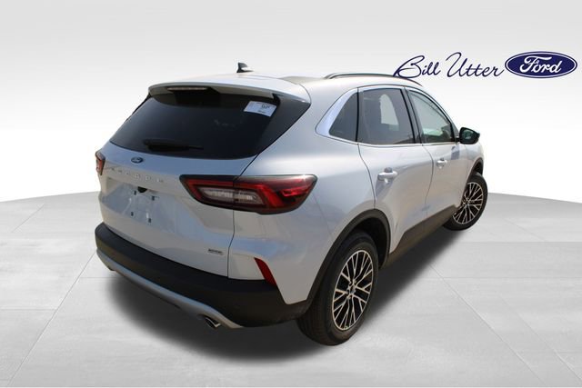 New 2025 Ford Escape SE image 3
