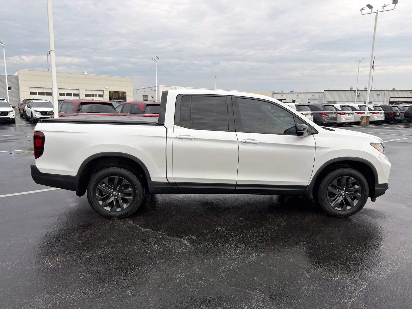 Used 2021 Honda Ridgeline Sport image 9
