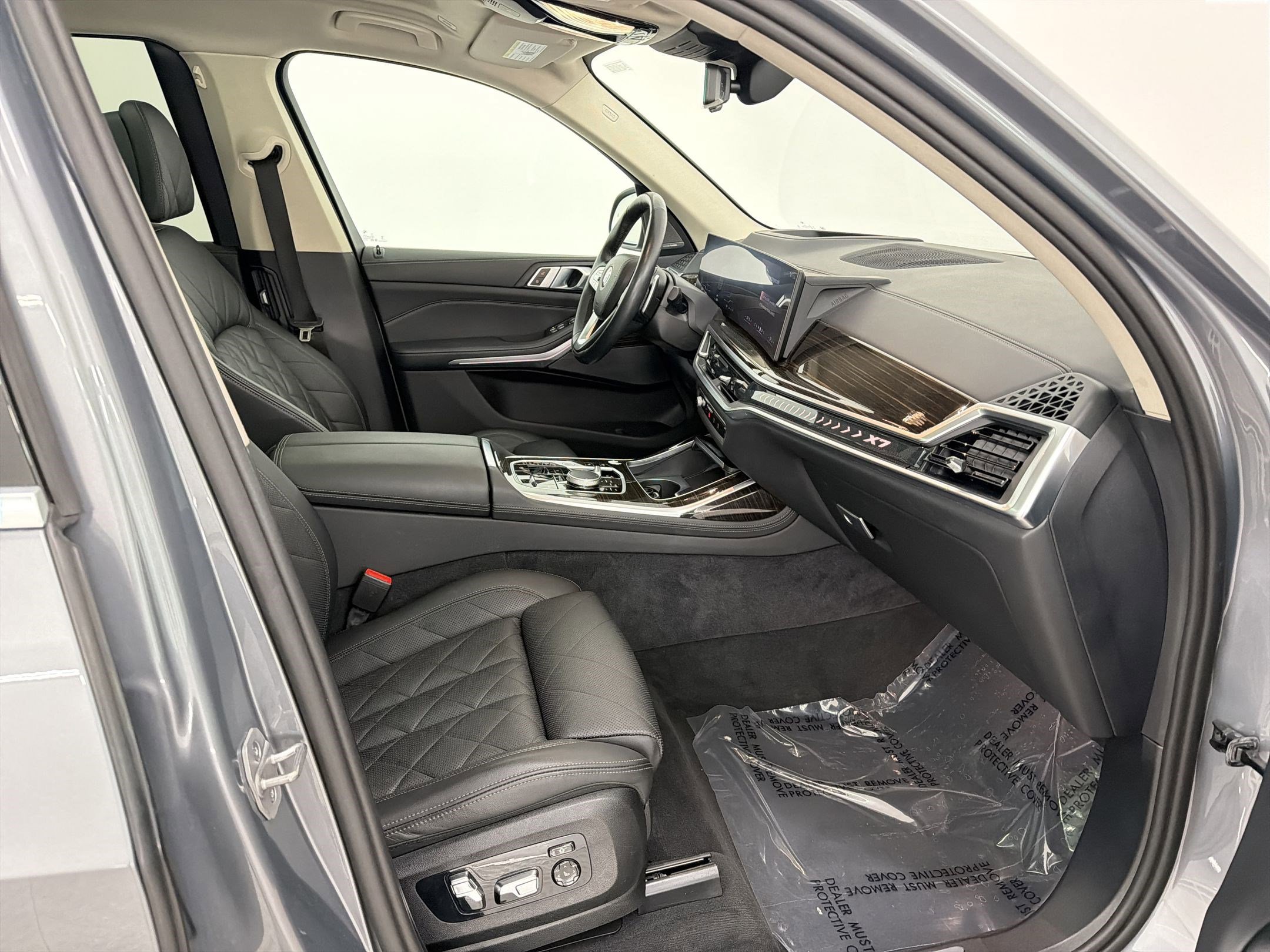 Used 2025 BMW X7 xDrive40i image 19
