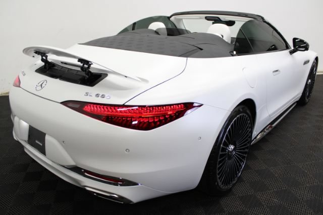 Used 2026 Mercedes-Benz Maybach SL 680 image 62