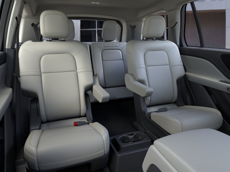 New 2026 Lincoln Aviator AWD image 12