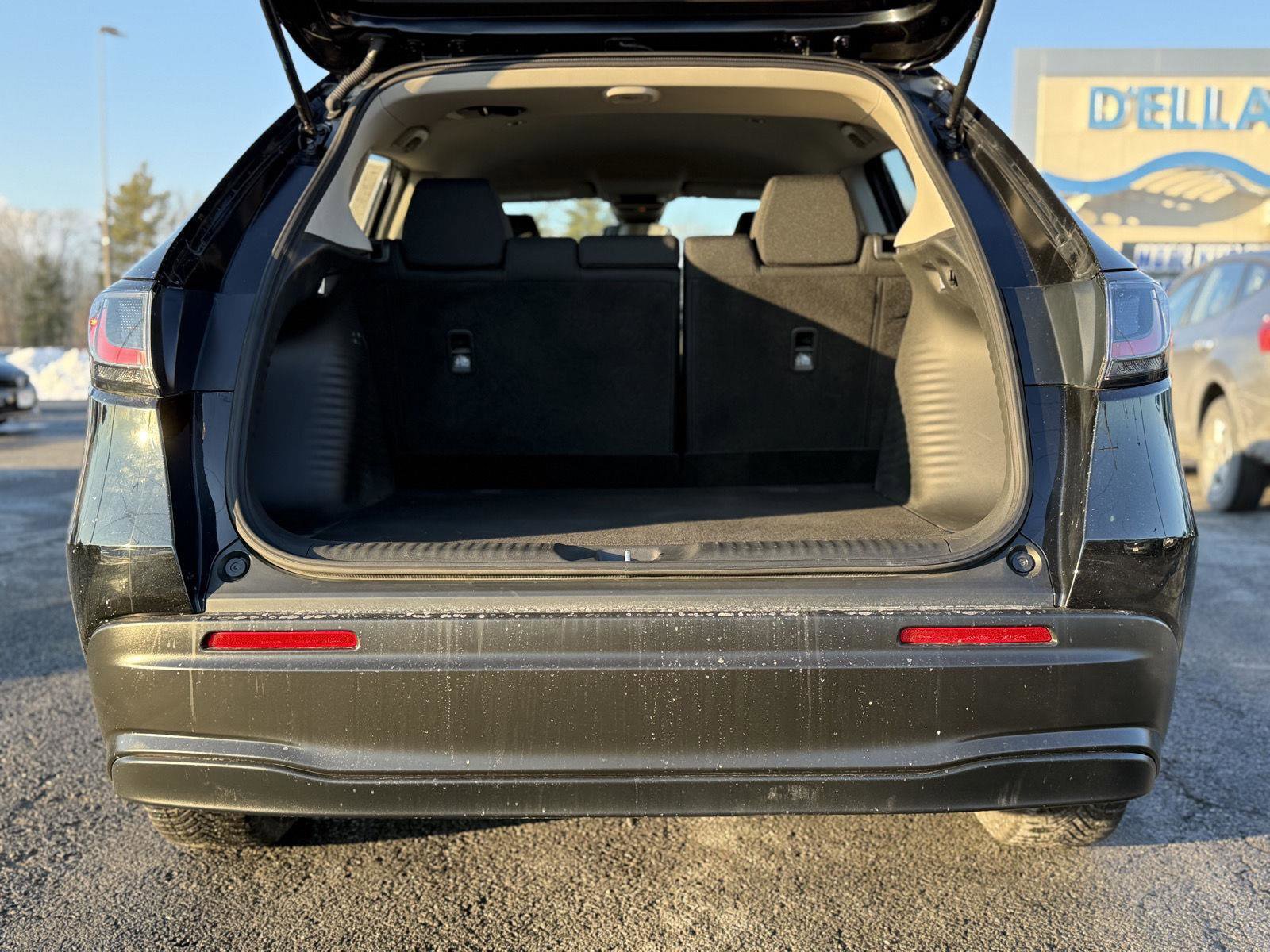 Used 2023 Honda HR-V LX image 10