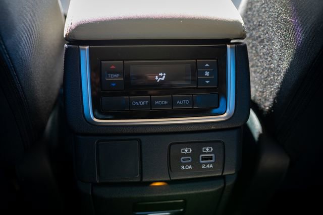 Certified 2025 Subaru Ascent Premium image 17