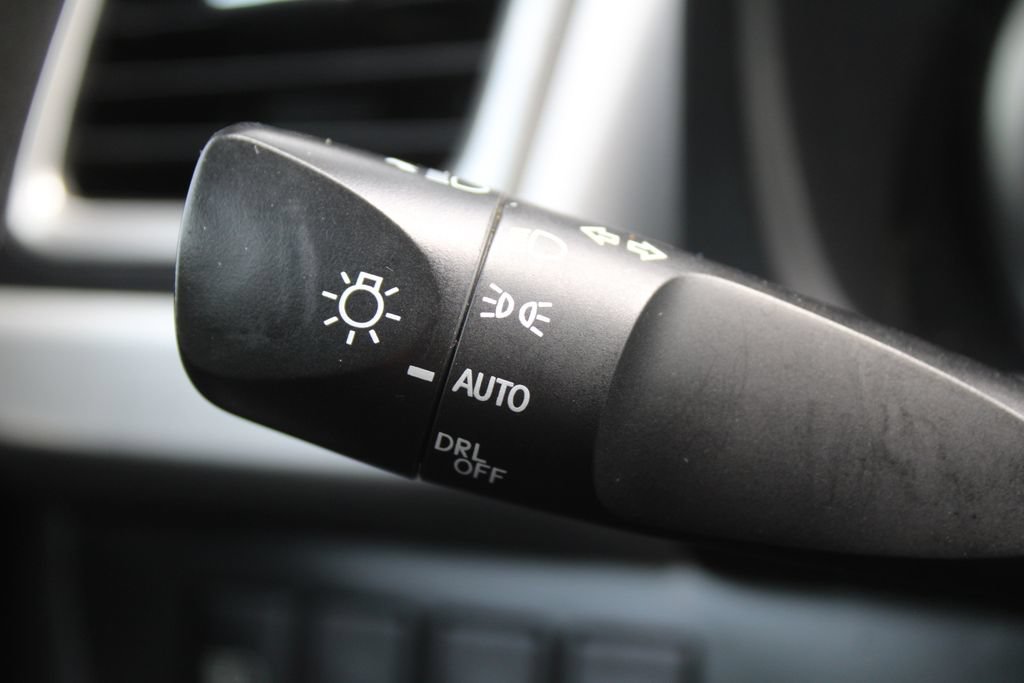 Used 2019 Toyota Highlander LE FWD image 26