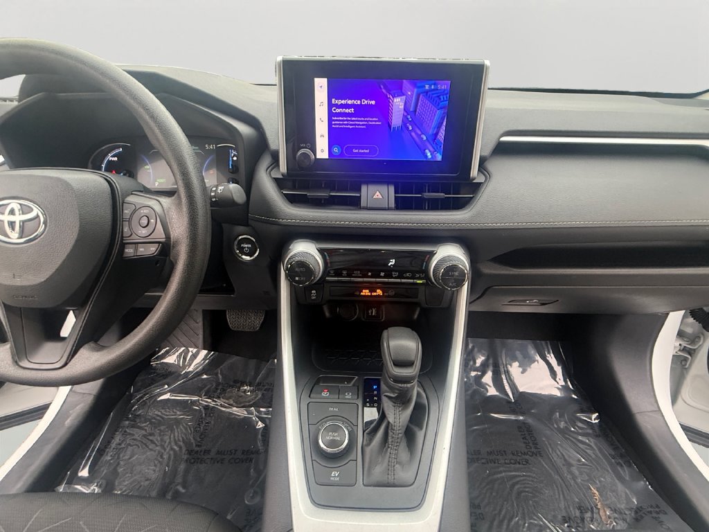 Used 2025 Toyota RAV4 XLE AWD/4WD image 14