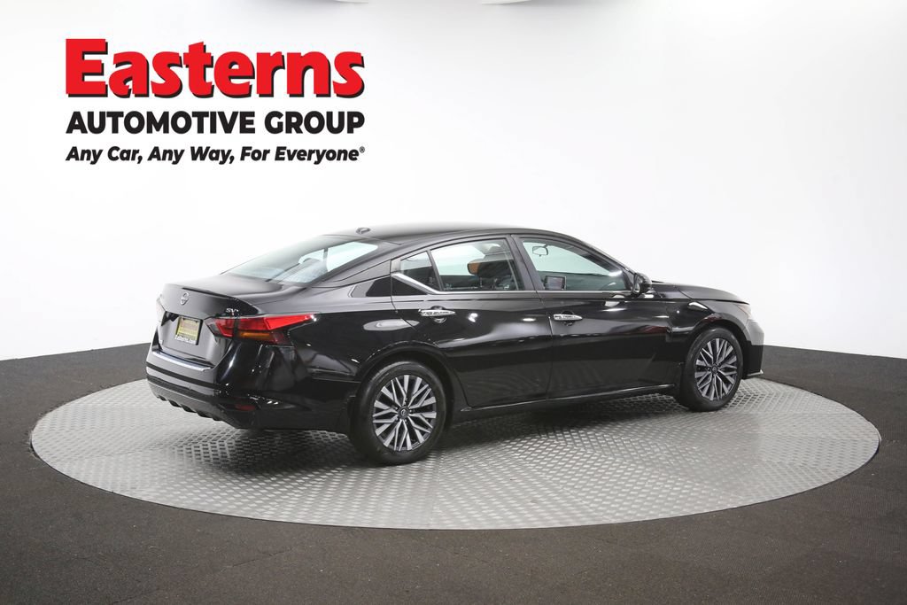 Used 2023 Nissan Altima 2.5 SV FWD image 41