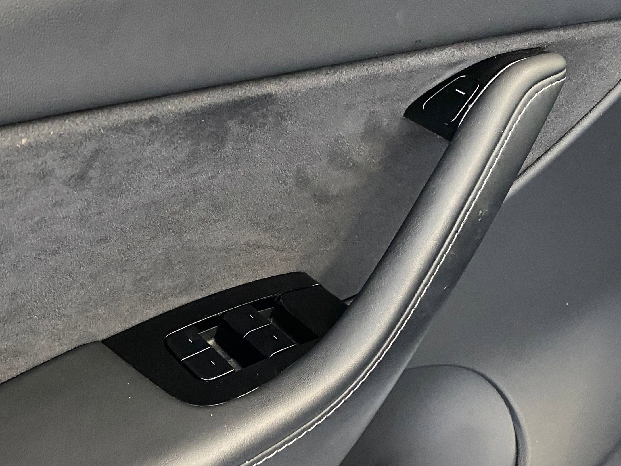 Used 2020 Tesla Model Y Performance image 11