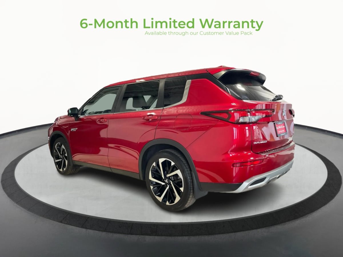 Used 2023 Mitsubishi Outlander SE image 5