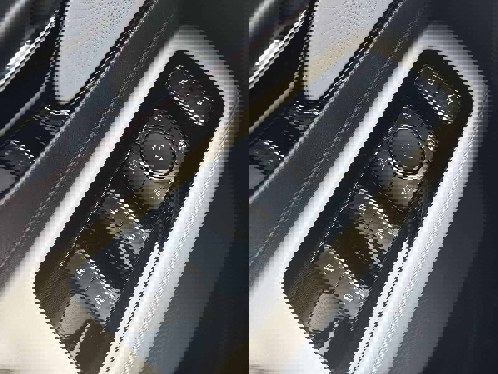 Used 2022 Lincoln Aviator Black Label w/ Dynamic Handling Package image 37