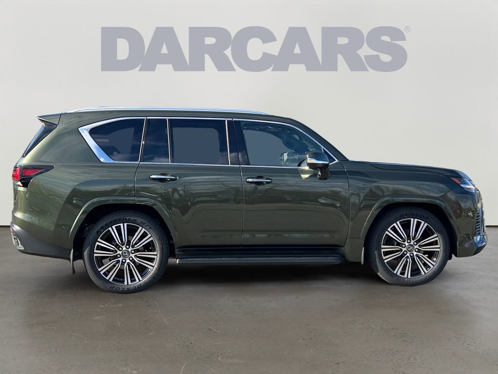 New 2026 Lexus LX 600 4WD w/ Luxury Package image 4