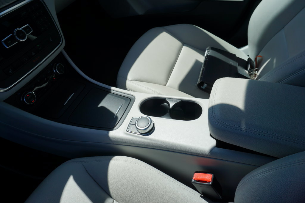 Used 2014 Mercedes-Benz CLA 250 image 14