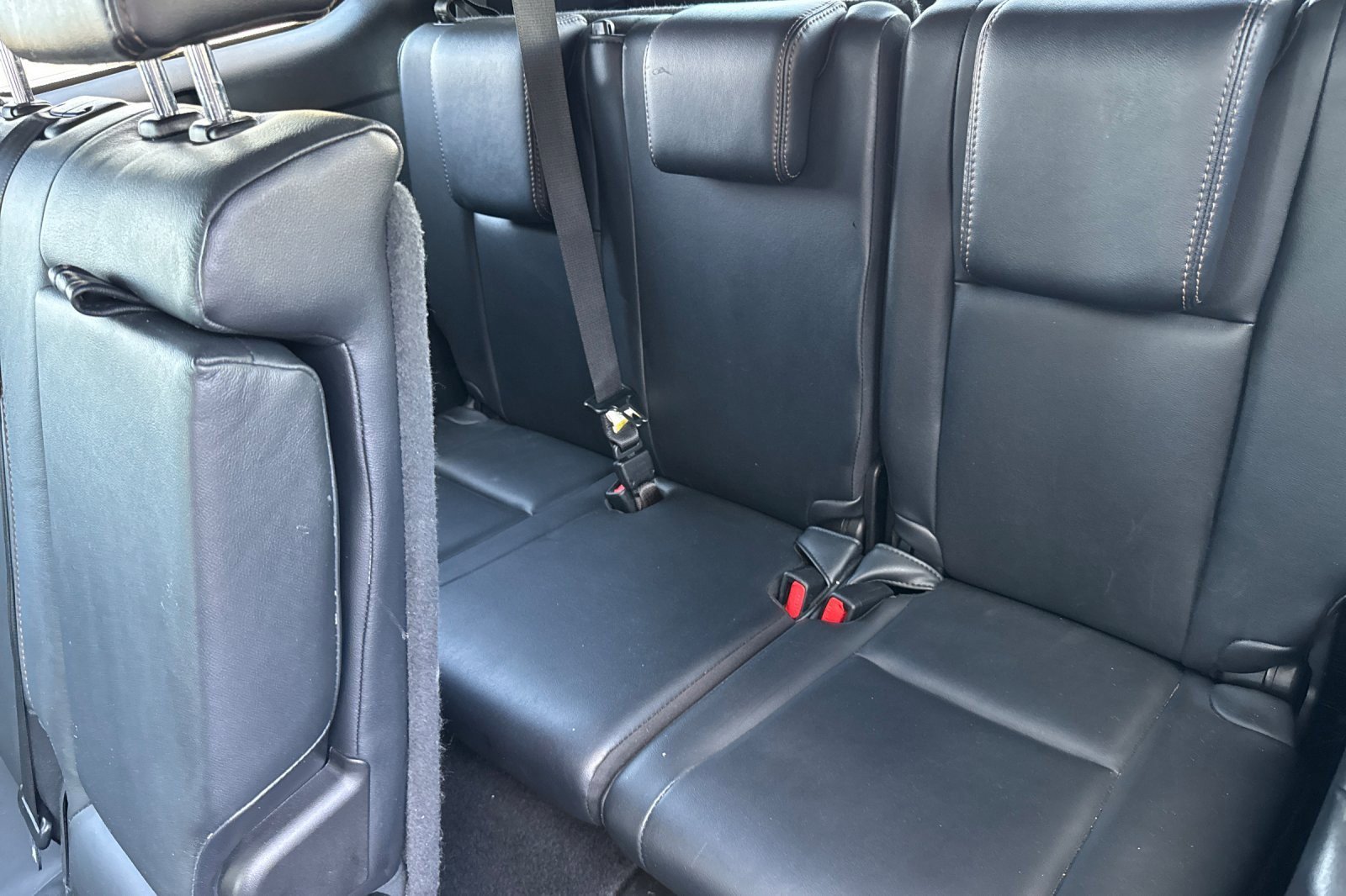 Certified 2018 Toyota Highlander XLE w/ Carpet Mat Package (TMS) image 14