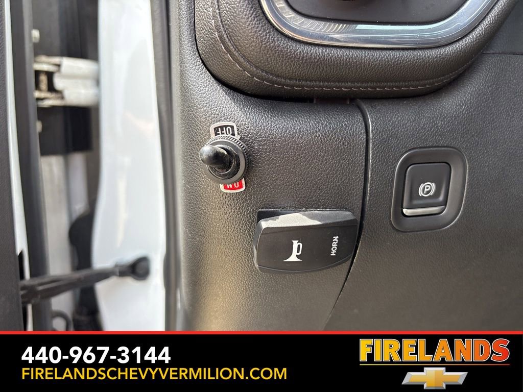Used 2021 GMC Sierra 2500 Denali w/ Denali Ultimate Package AWD/4WD image 17