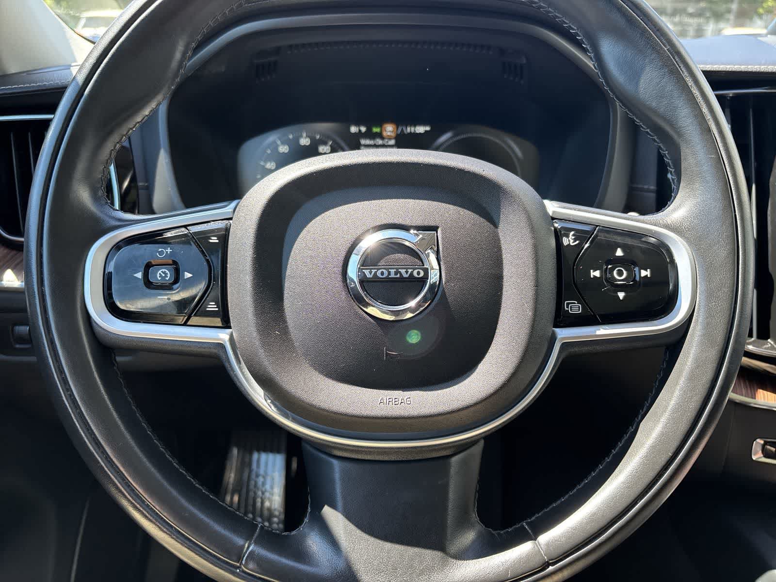 Used 2019 Volvo XC60 T8 Inscription w/ Advanced Package AWD/4WD image 10