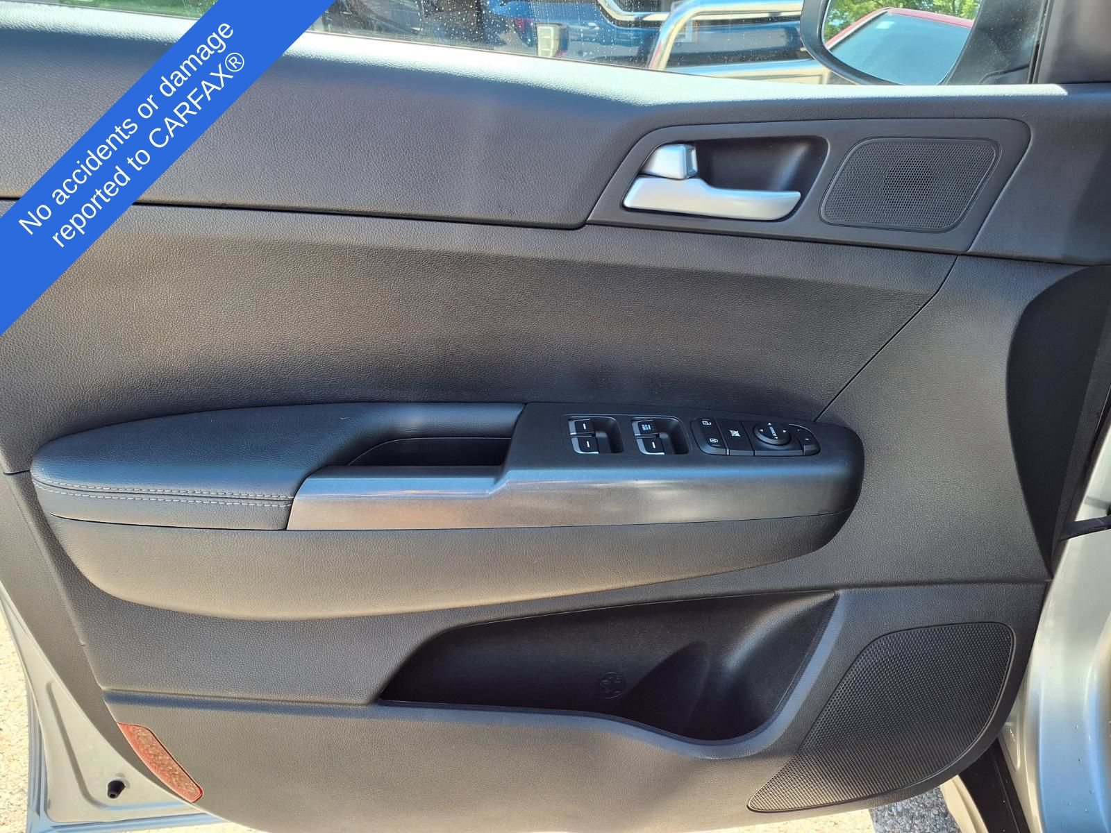Used 2021 Kia Sportage LX AWD/4WD image 14