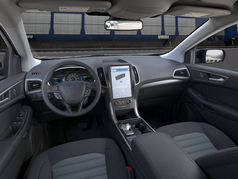 New 2024 Ford Edge SE w/ Black Appearance Package image 9