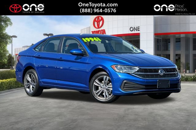 Used 2024 Volkswagen Jetta SE